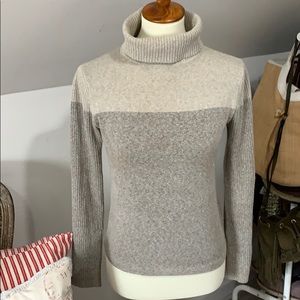 Takeout turtleneck sweater.